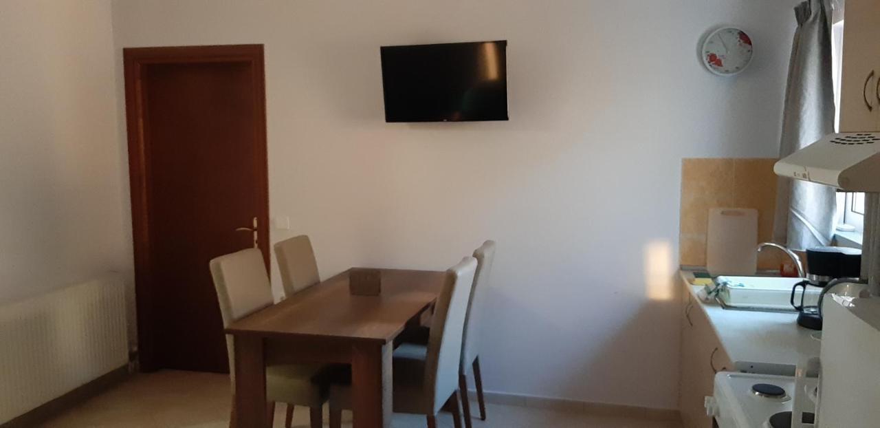 Olive Tree Apartments بارغا المظهر الخارجي الصورة