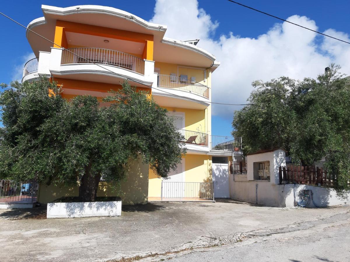 Olive Tree Apartments بارغا المظهر الخارجي الصورة